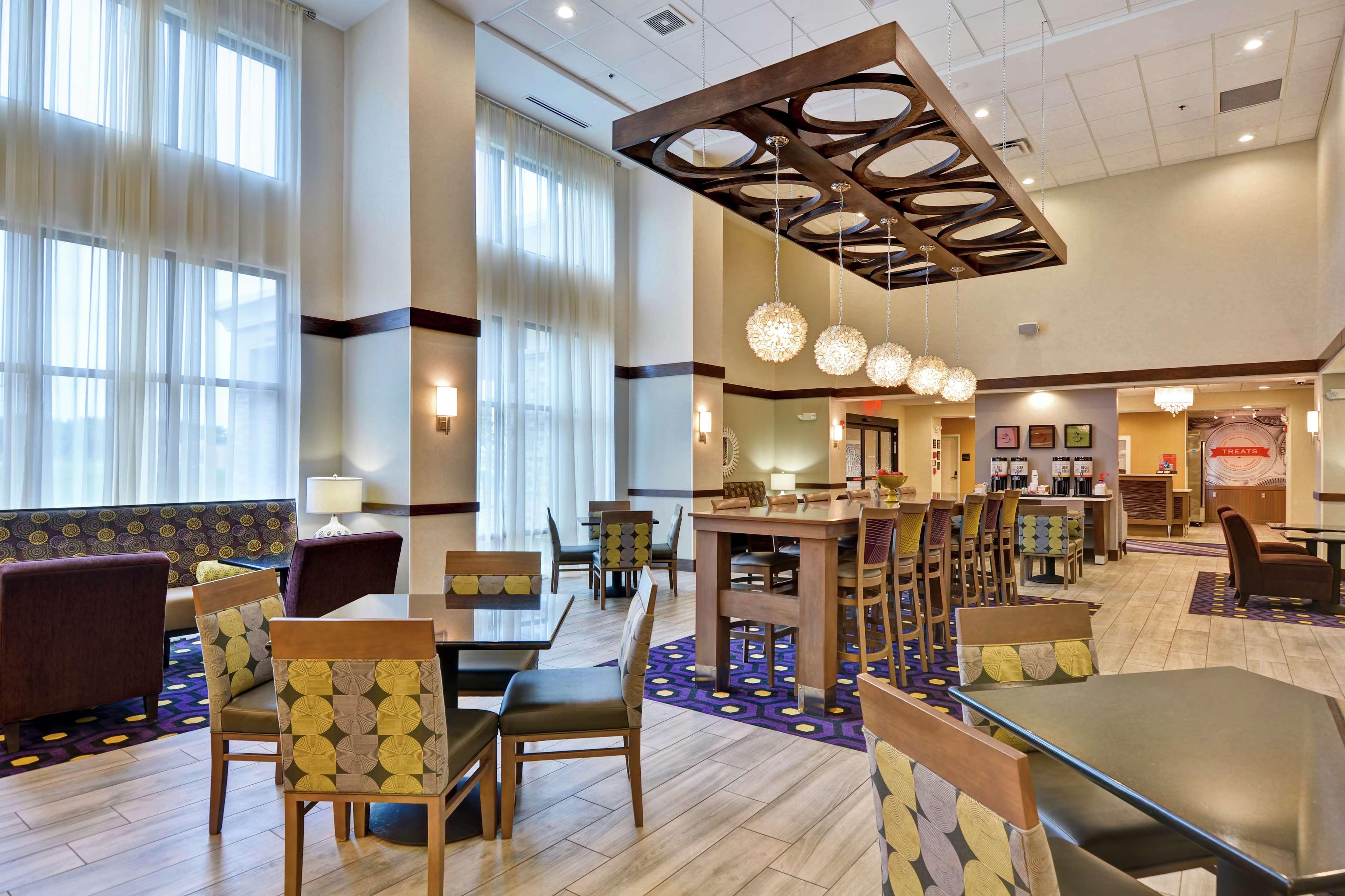 Hampton Inn Suites Ashland, Ohio Bagian luar foto
