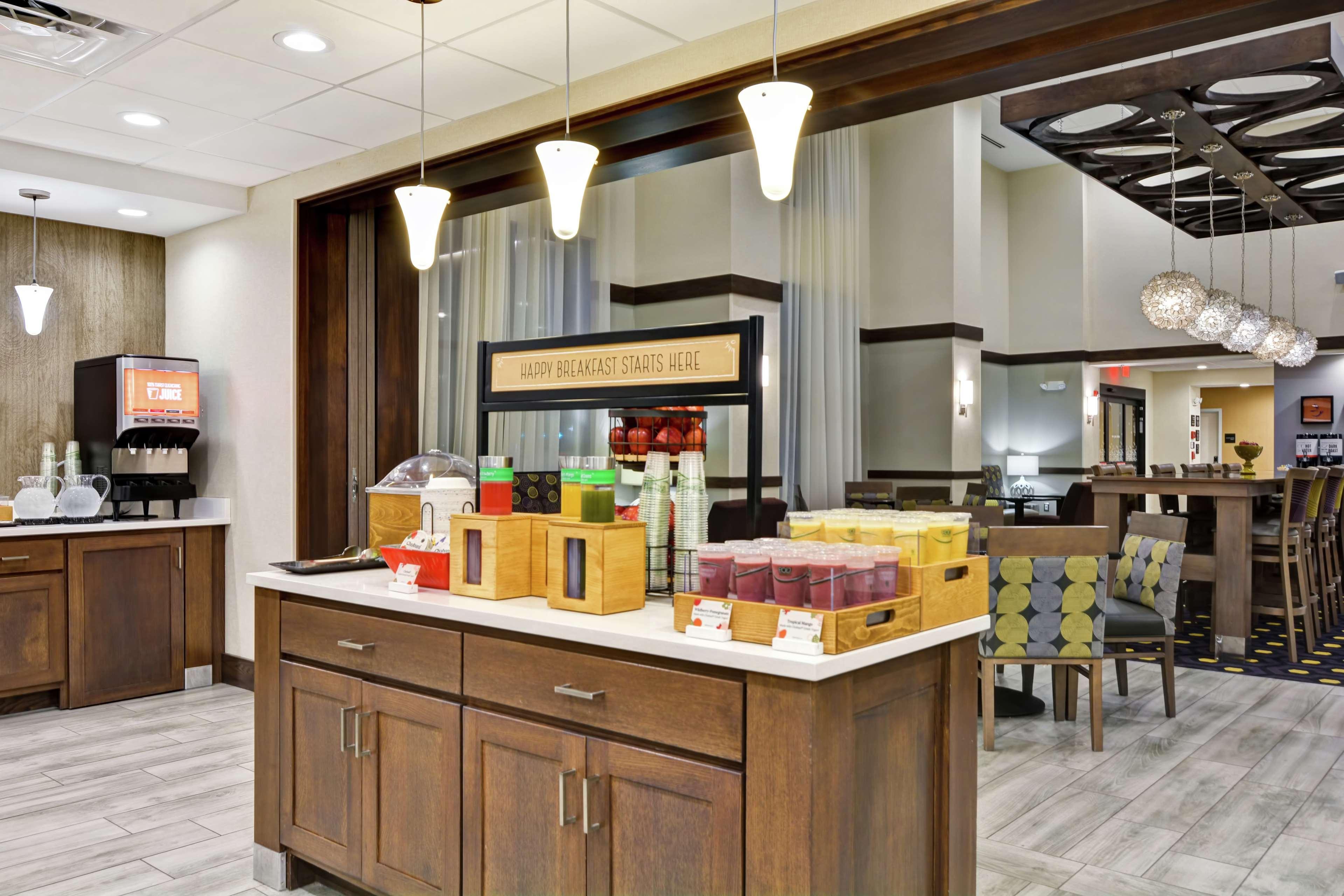 Hampton Inn Suites Ashland, Ohio Bagian luar foto