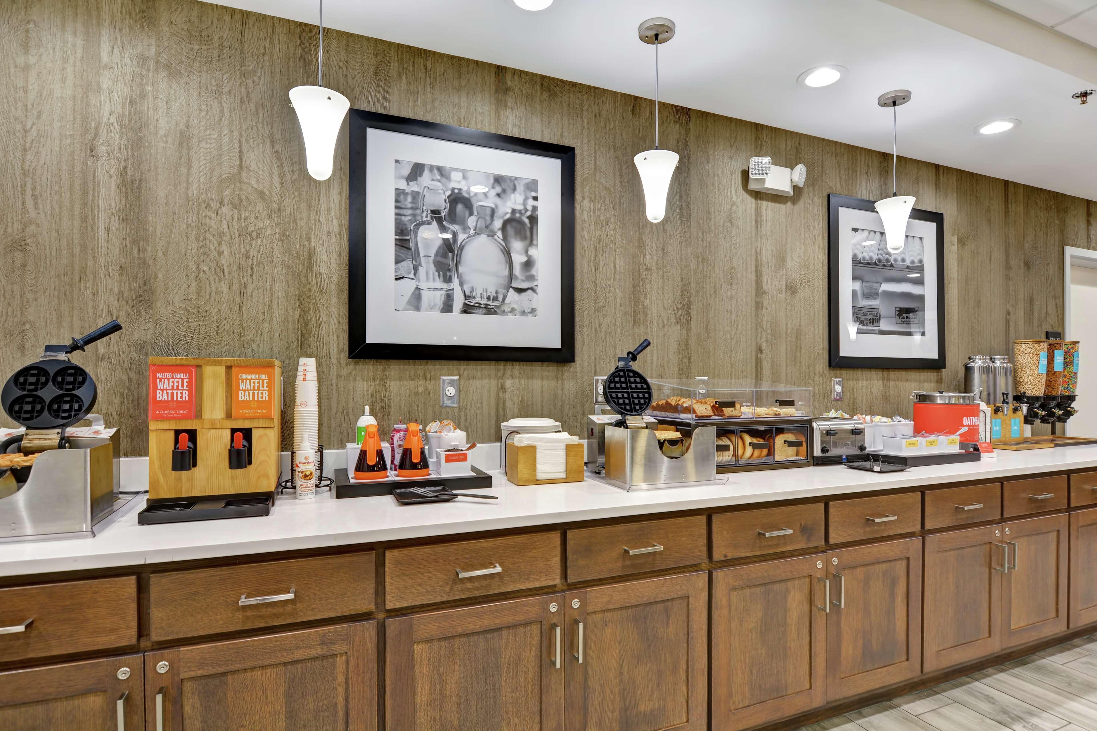 Hampton Inn Suites Ashland, Ohio Bagian luar foto