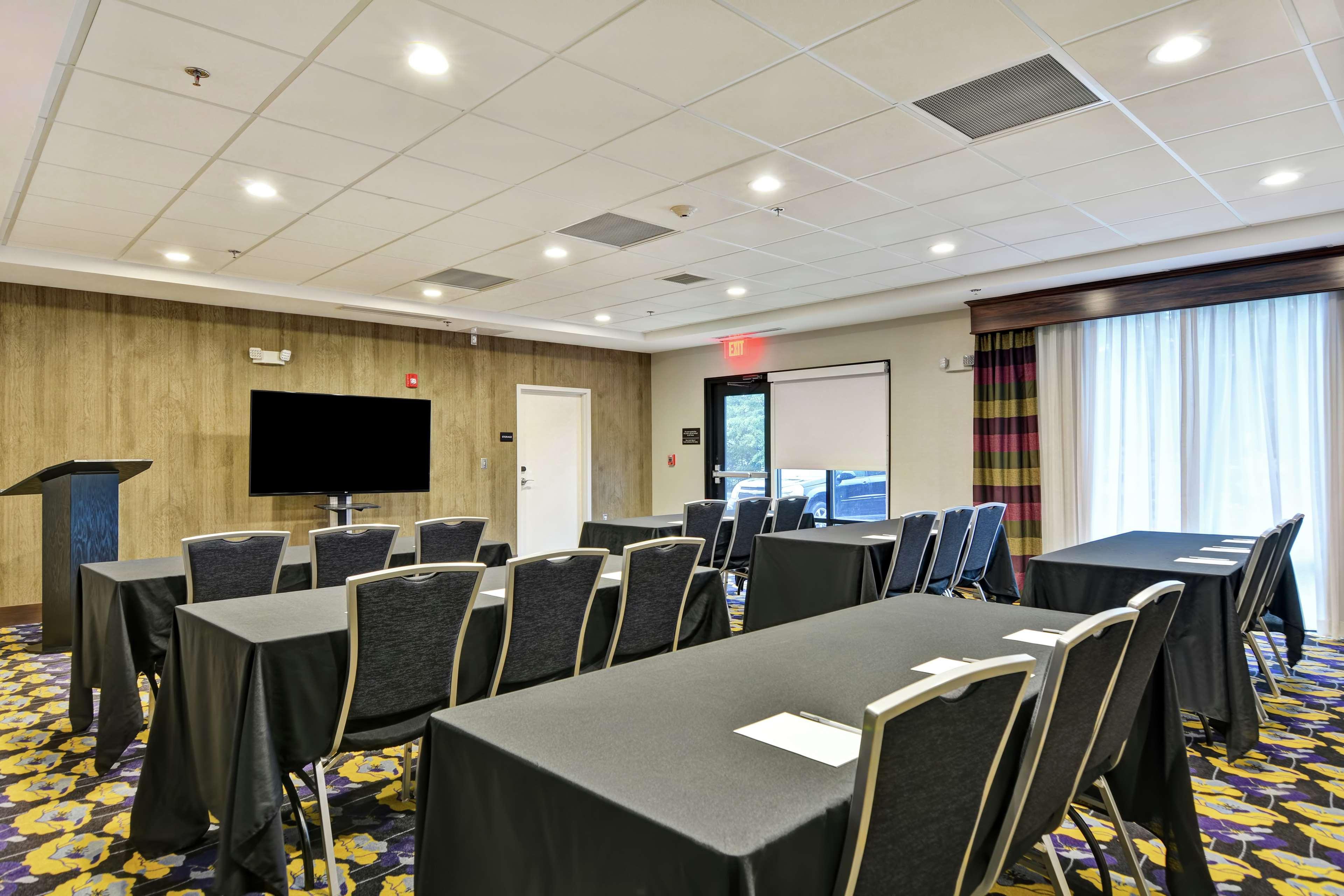 Hampton Inn Suites Ashland, Ohio Bagian luar foto