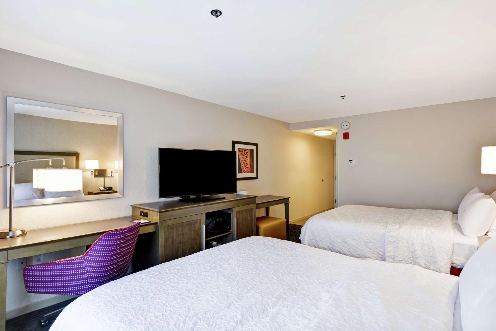 Hampton Inn Suites Ashland, Ohio Bagian luar foto